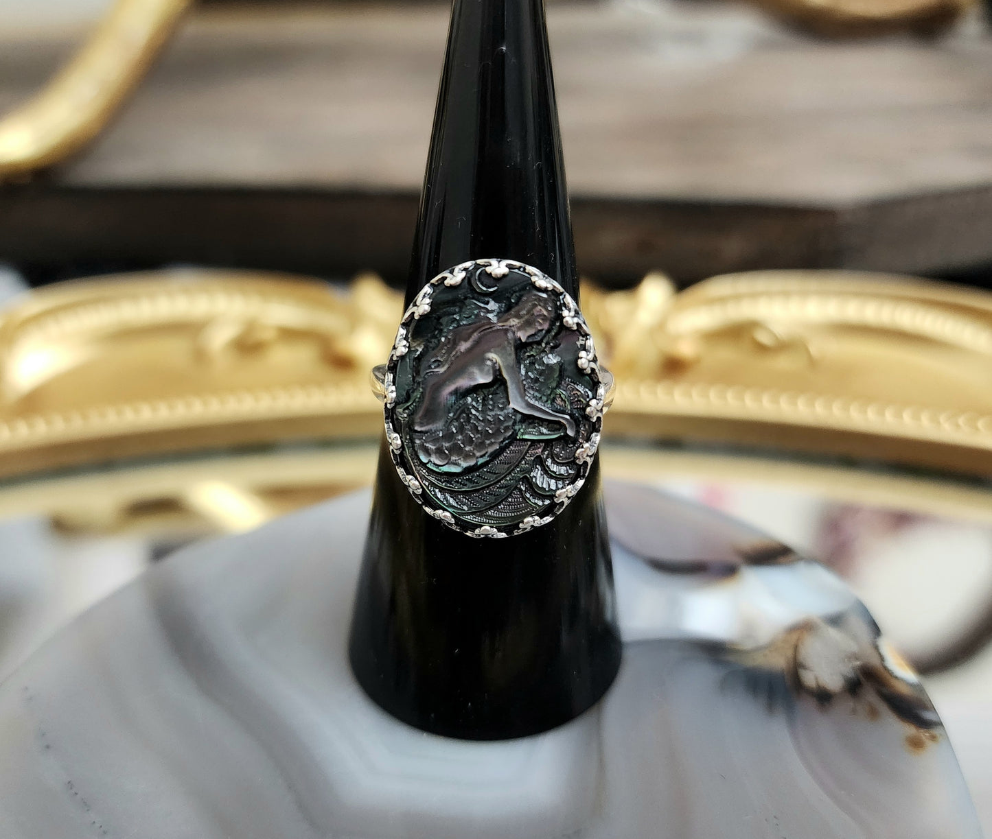 Black Shell Mermaid Ring