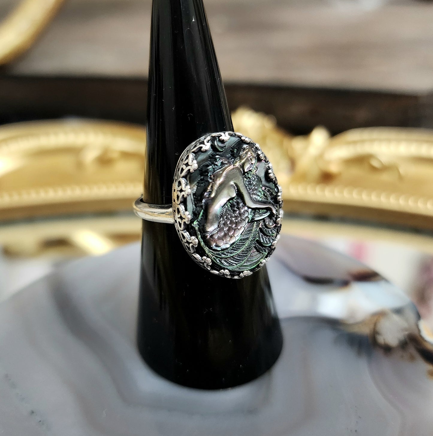 Black Shell Mermaid Ring