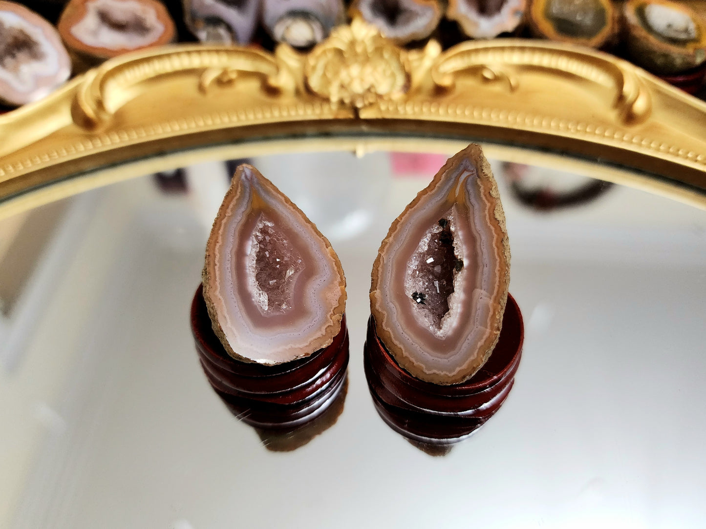 Fighting Blood Agate Geode A