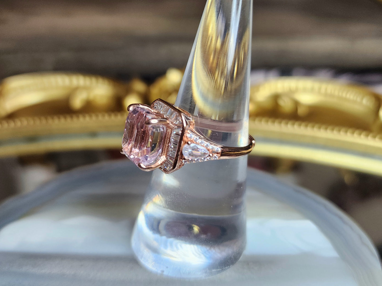 High Quality Kunzite Rose Gold Ring