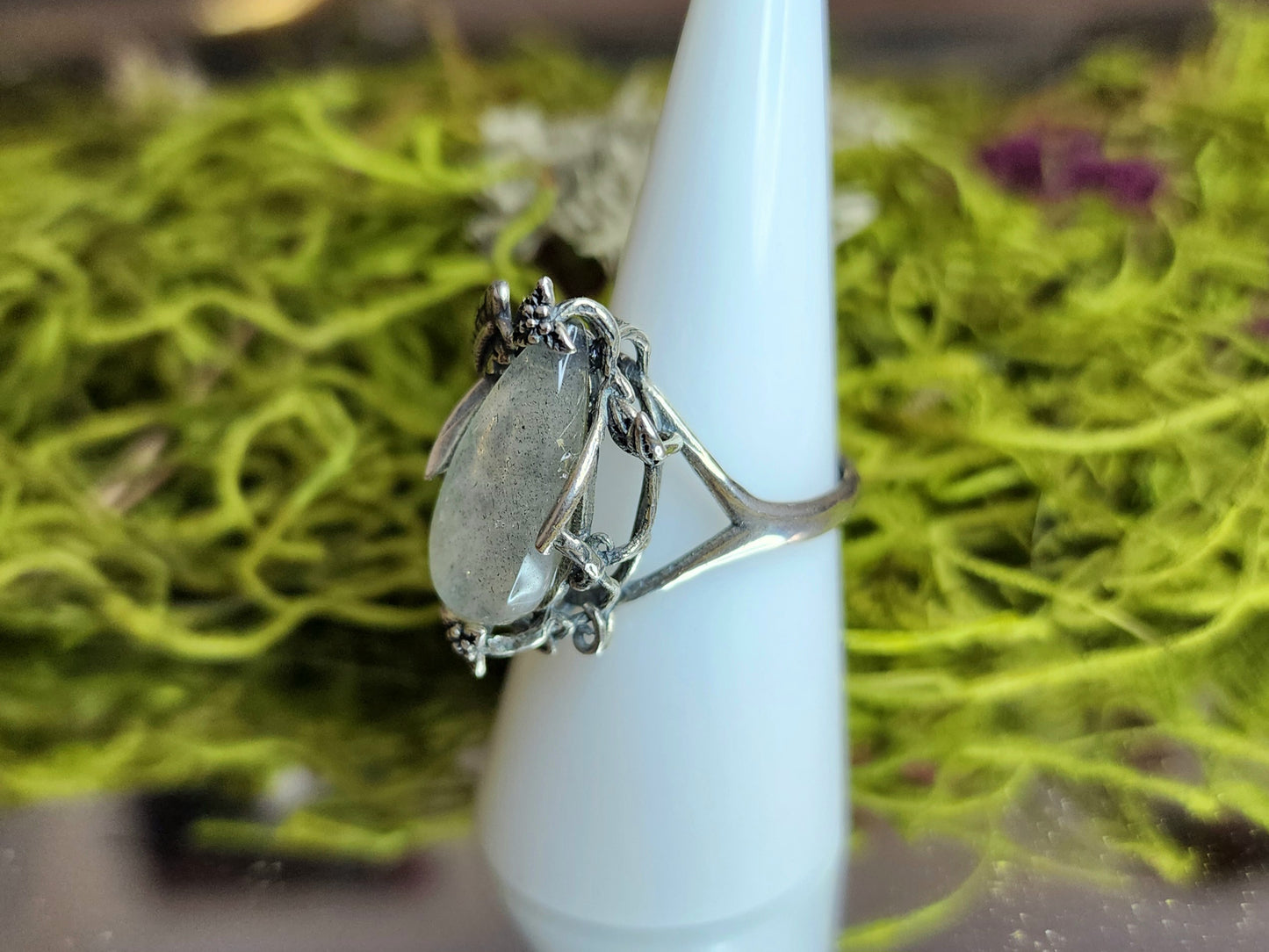 Color Shift Labradorite Teardrop Ring
