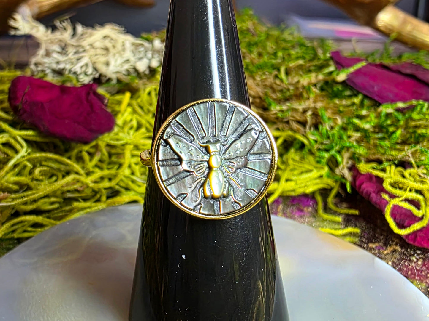 Queen Bee Black Shell Ring