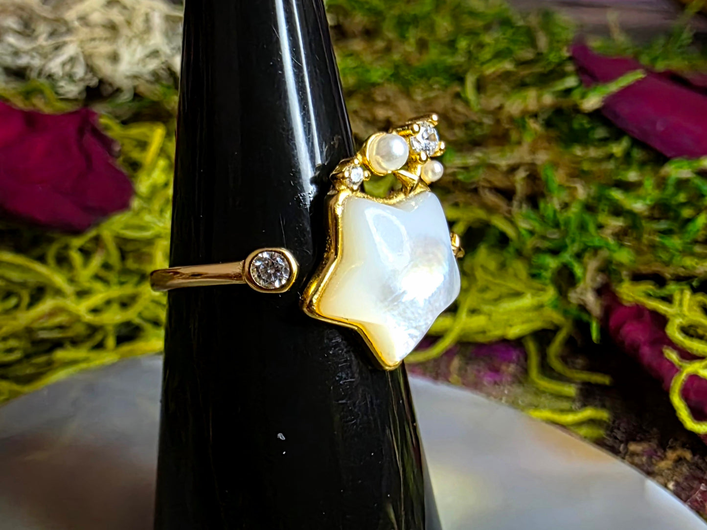 White Shell Star Ring