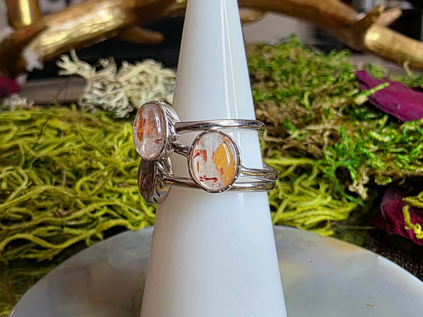 Mica in Quartz Ring