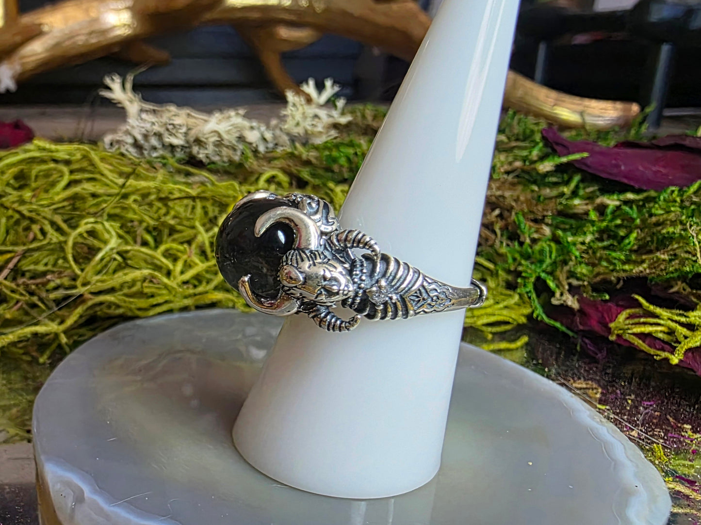 Lilith's Garden Ring