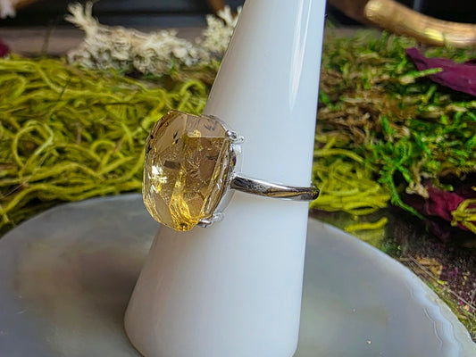 Citrine with Hollandite Ring A