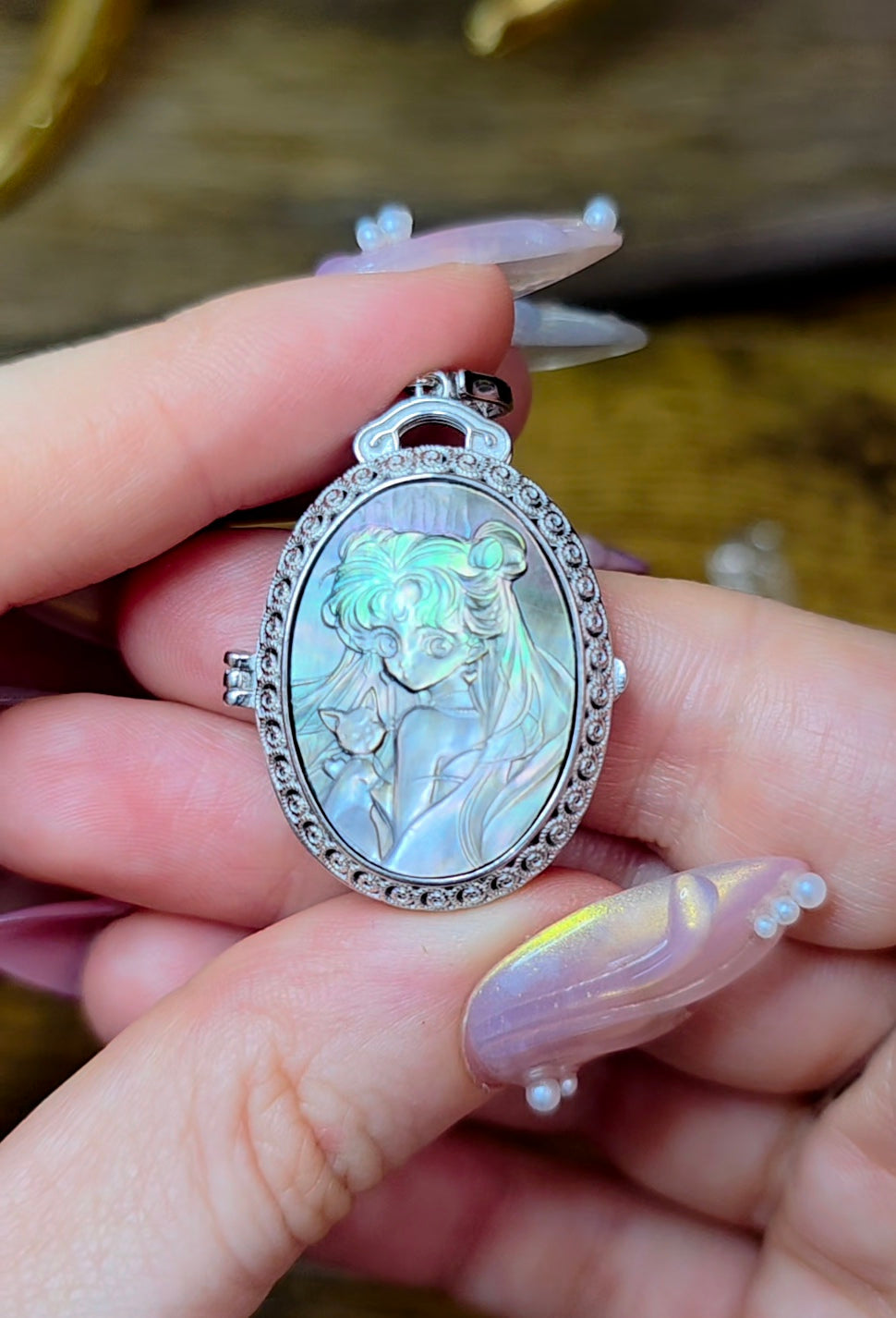 Black Shell Moon Princess Locket