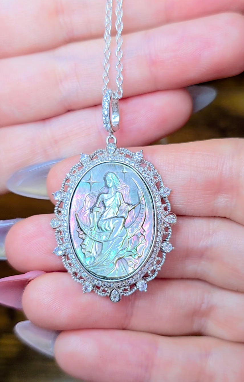 Black Shell Moon Goddess Pendant