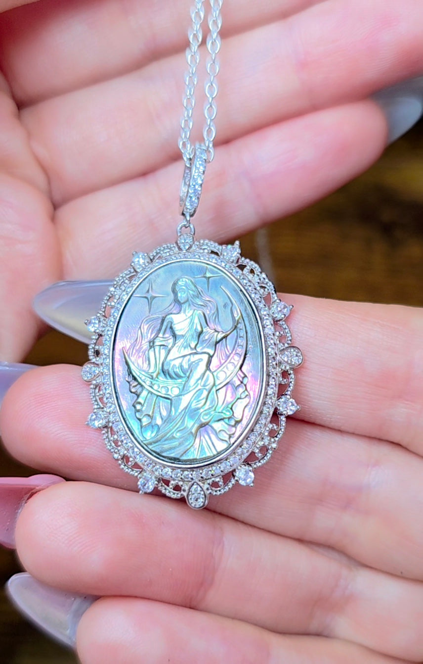 Black Shell Moon Goddess Pendant