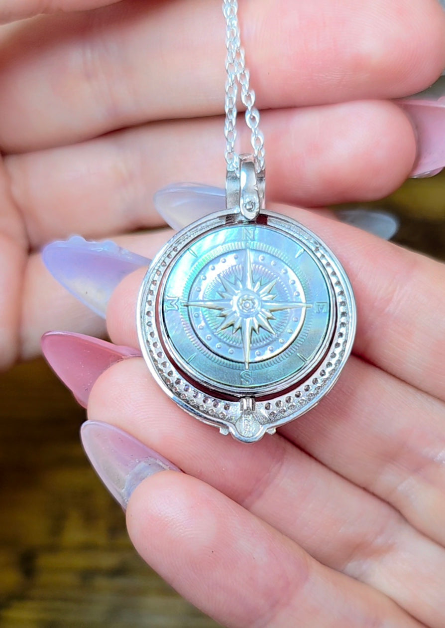 Black Shell Nautical Spinning Pendant