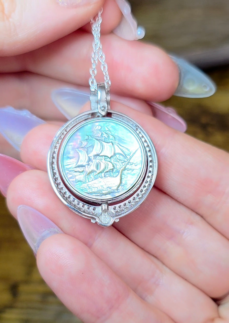 Black Shell Nautical Spinning Pendant