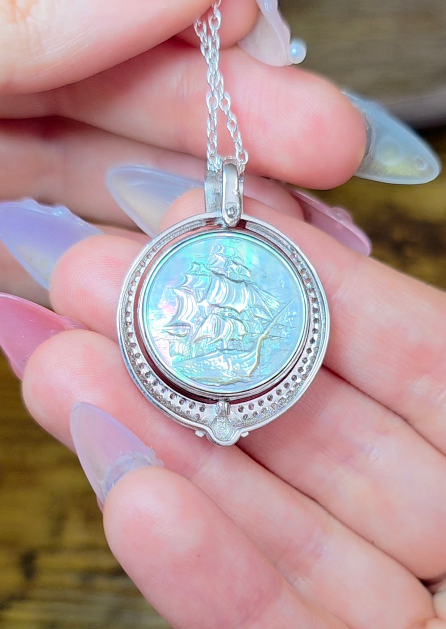 Black Shell Nautical Spinning Pendant