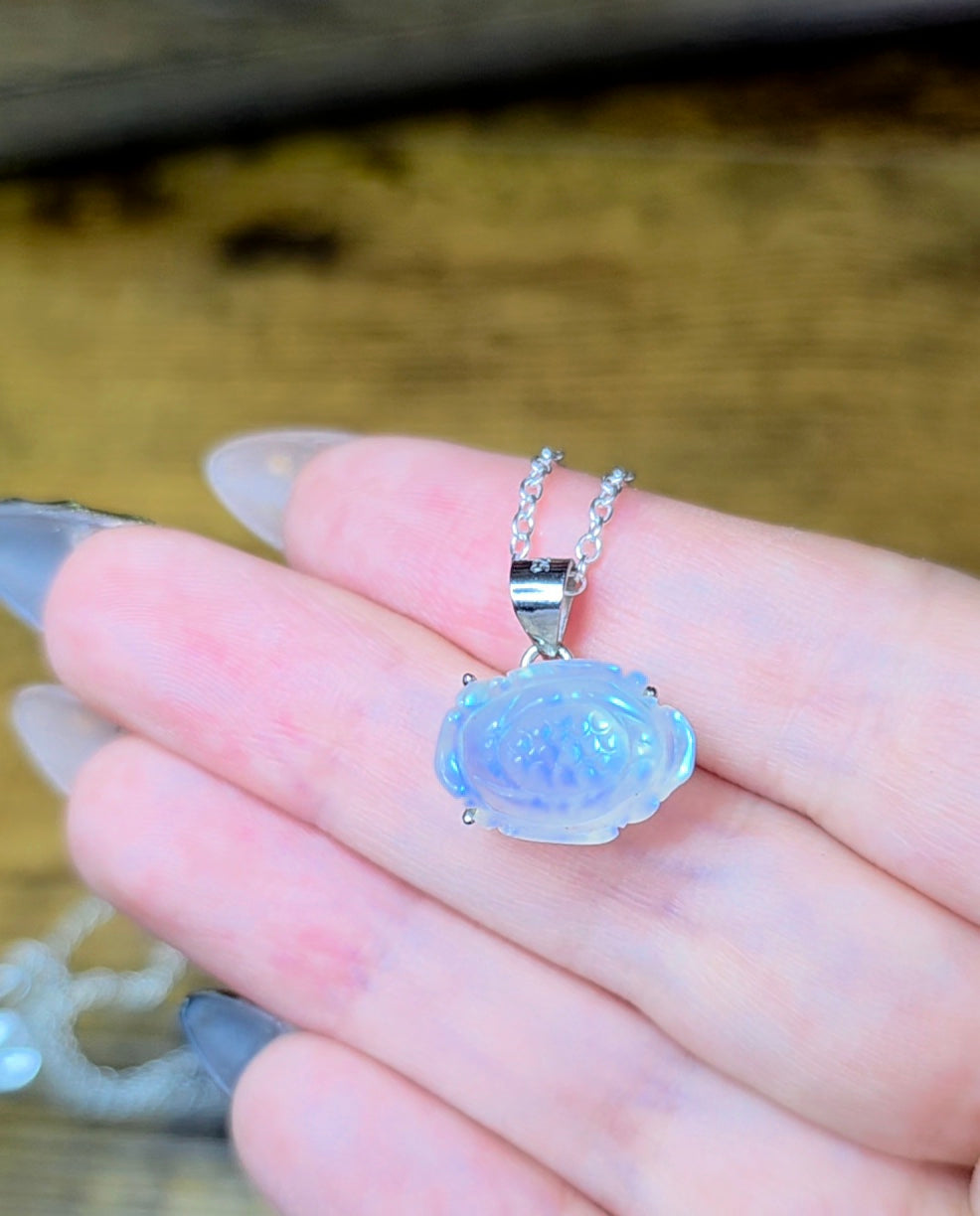 Rainbow Moonstone Flower Pendant E