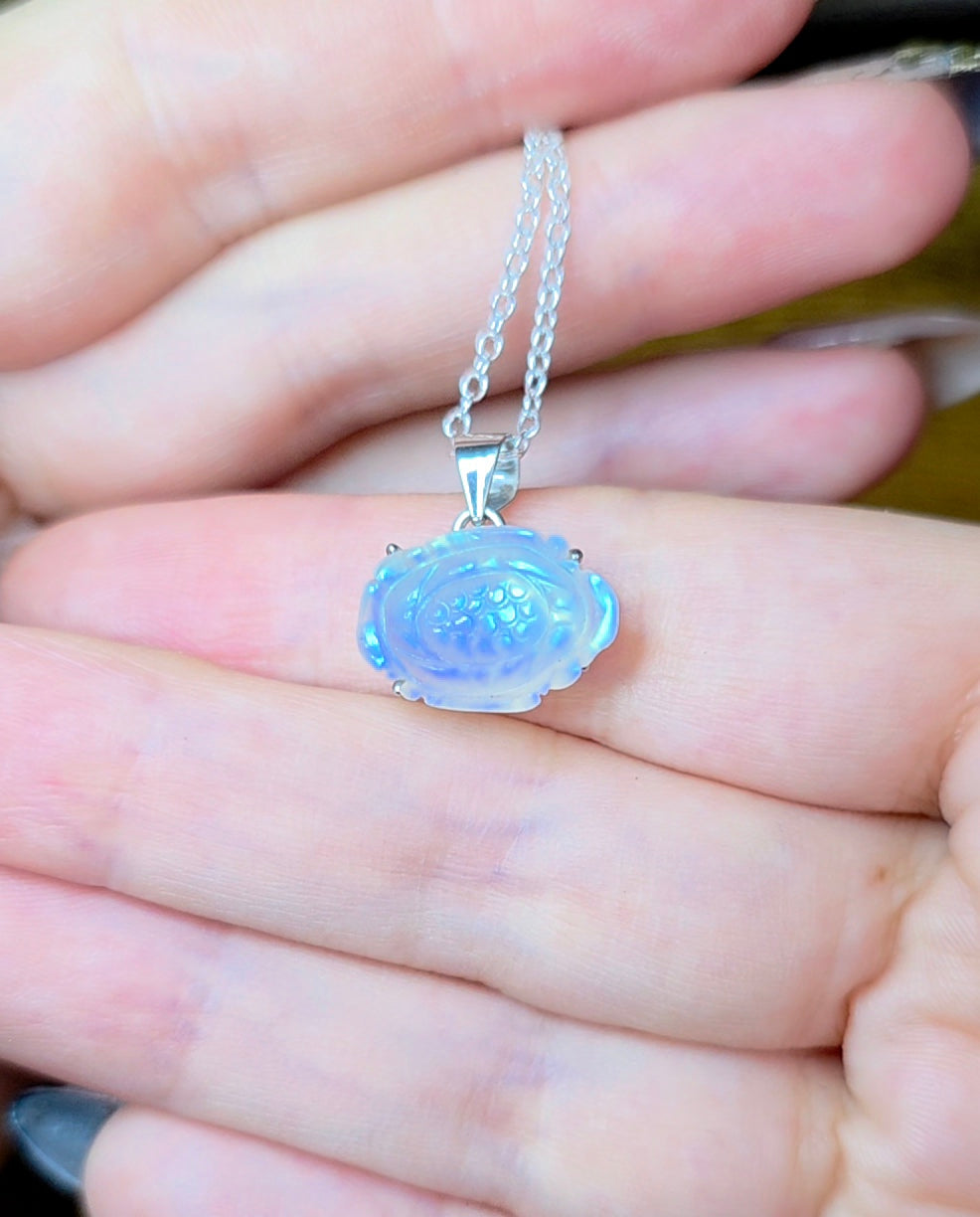 Rainbow Moonstone Flower Pendant E