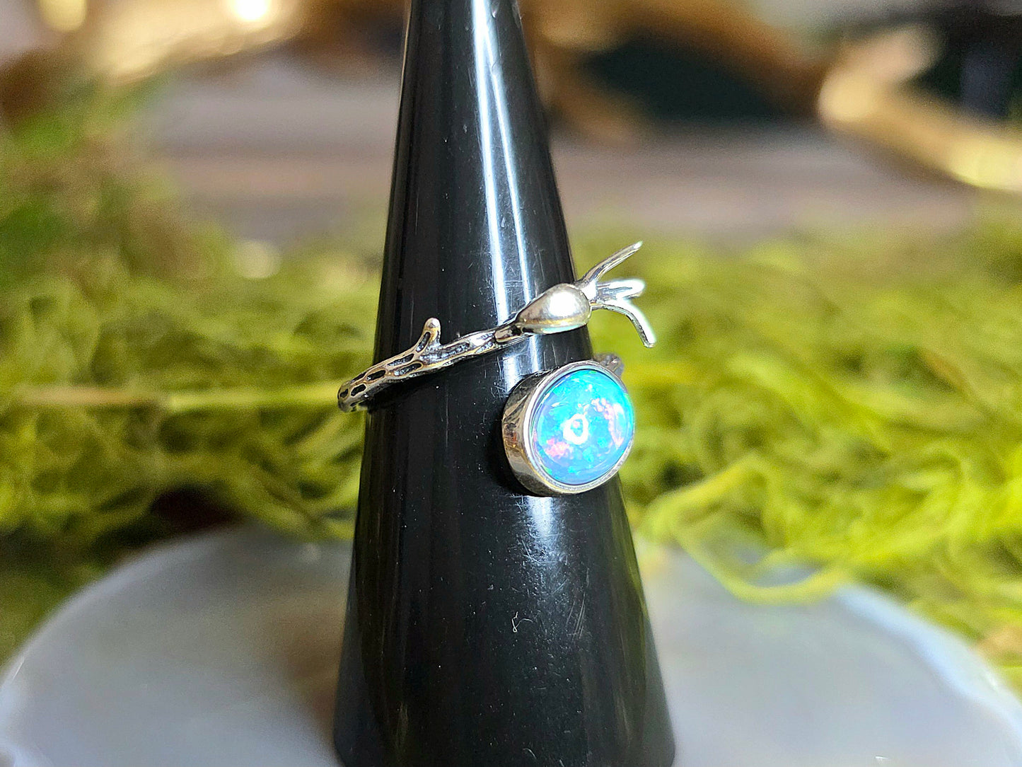 White Star Opal Snail Ring