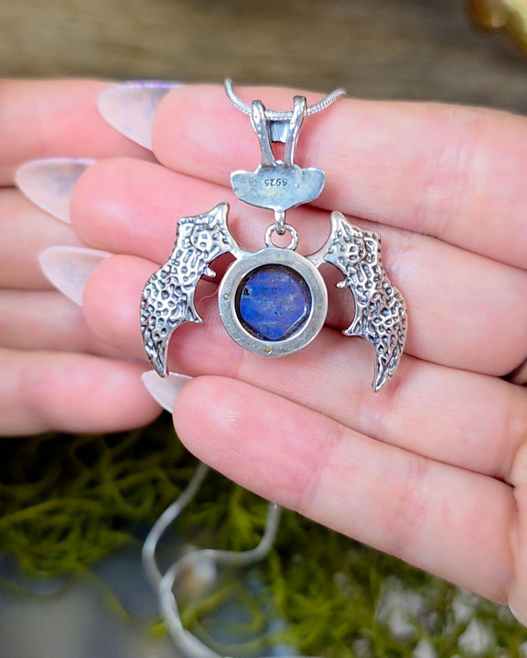 Blue Flash Labradorite Succubus Pendant