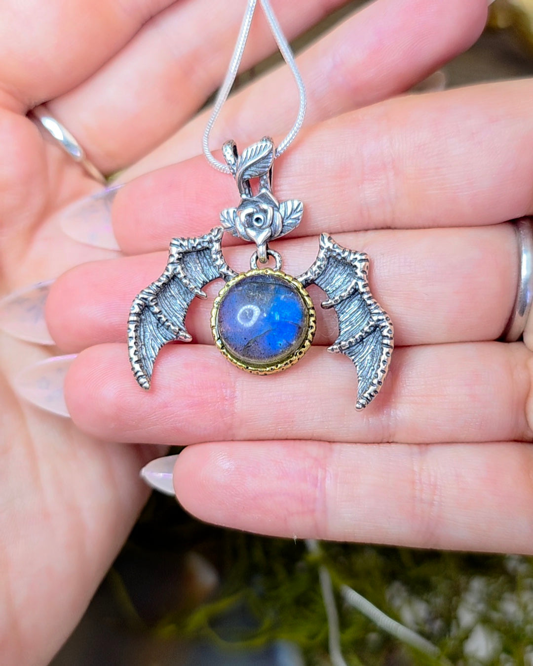 Blue Flash Labradorite Succubus Pendant