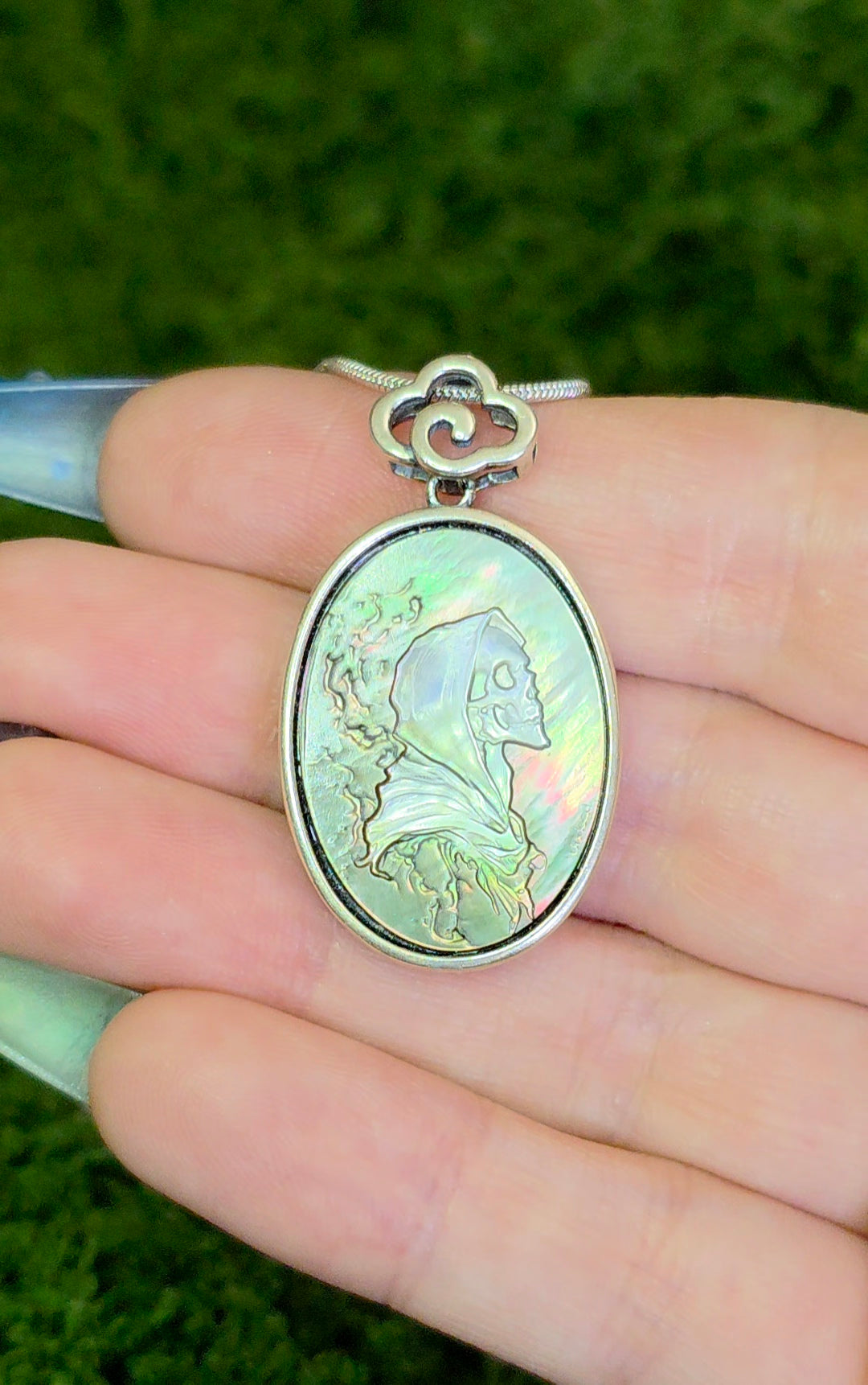 Black Shell Lovely Death Pendant