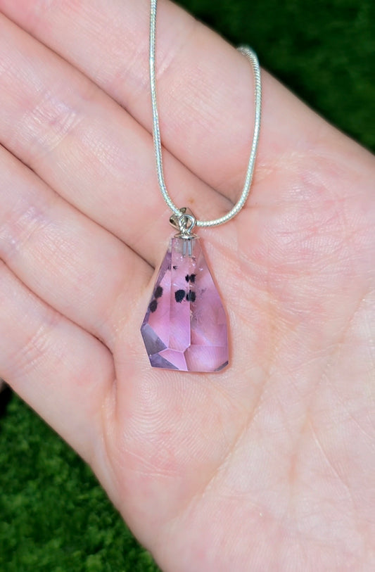 Hollandite in Amethyst Pendant
