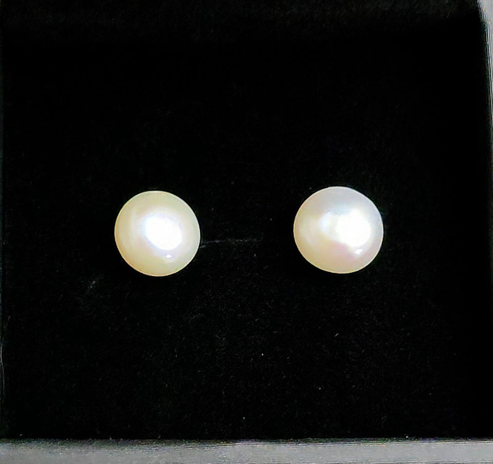 Freshwater Pearl Earrings