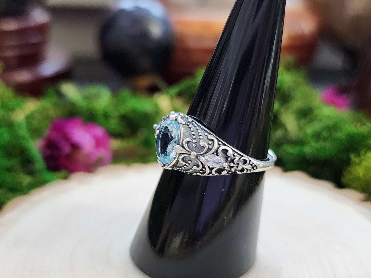 Fleur De Lis Aquamarine Ring
