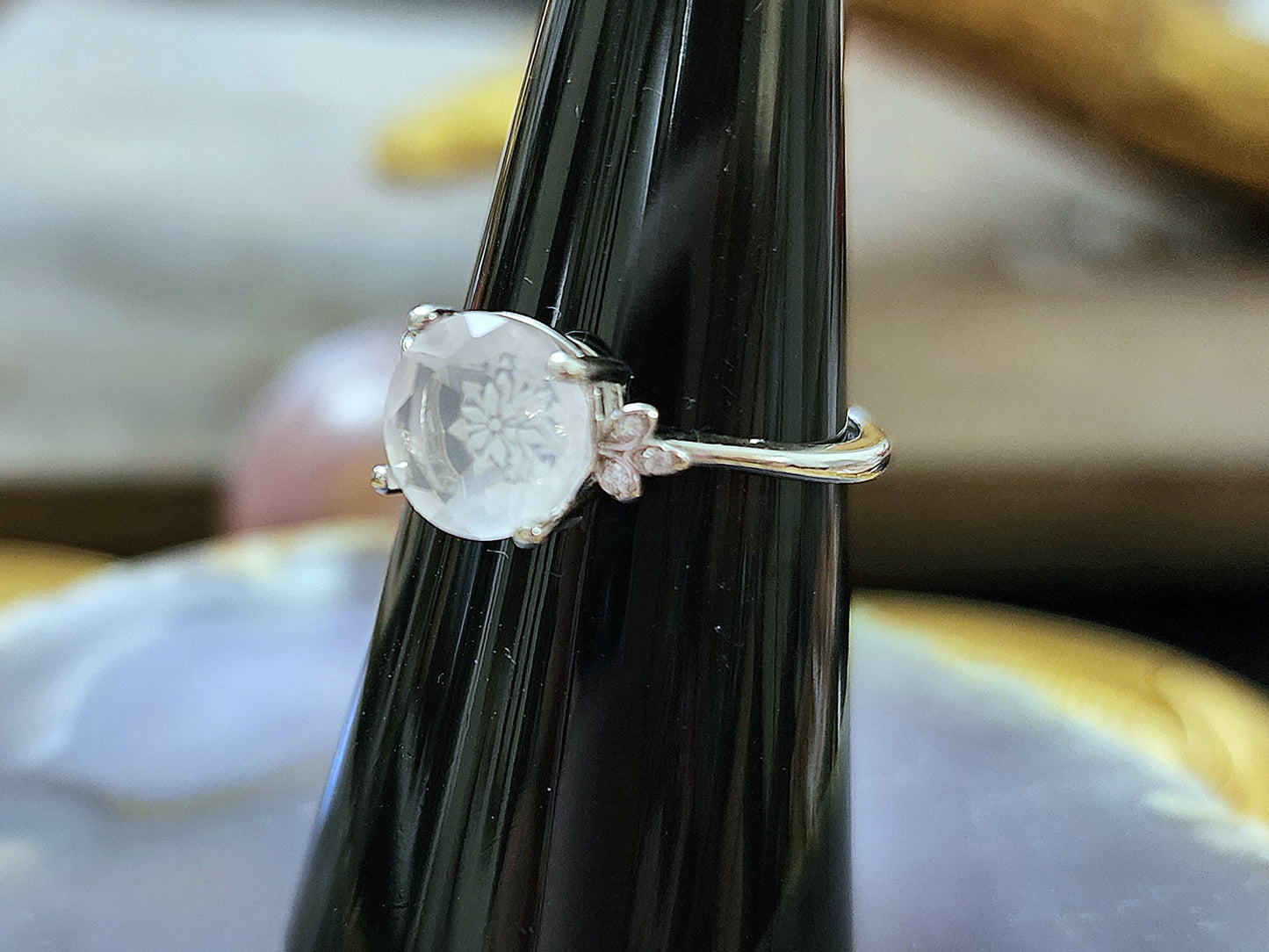 Star Flare Rose Quartz Ring