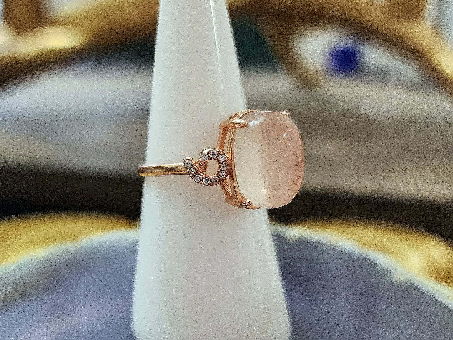 Star Effect Rose Quartz Rose Gold Ring