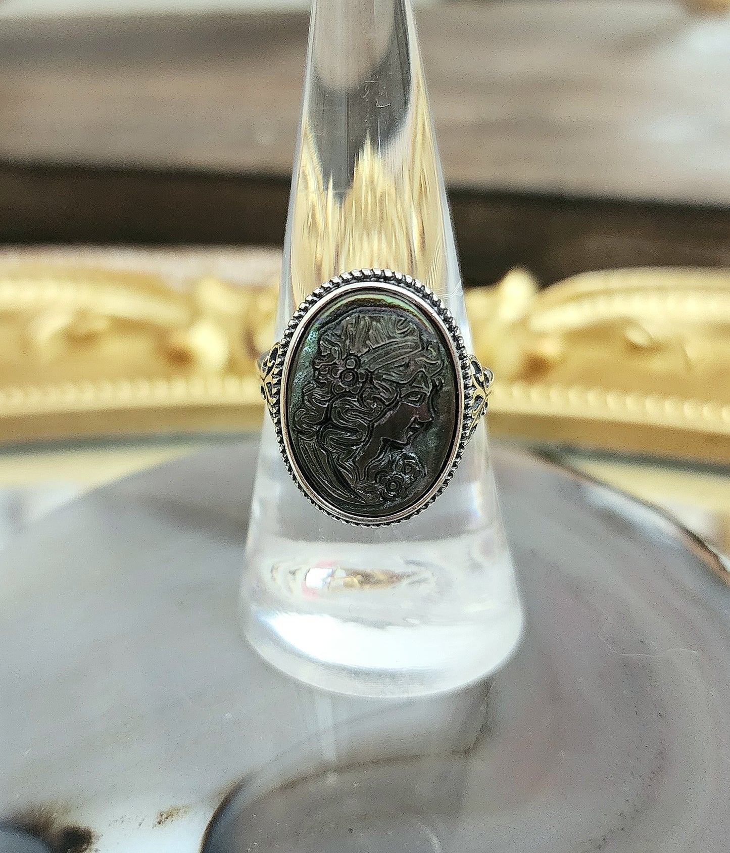 Black Shell Cameo Ring