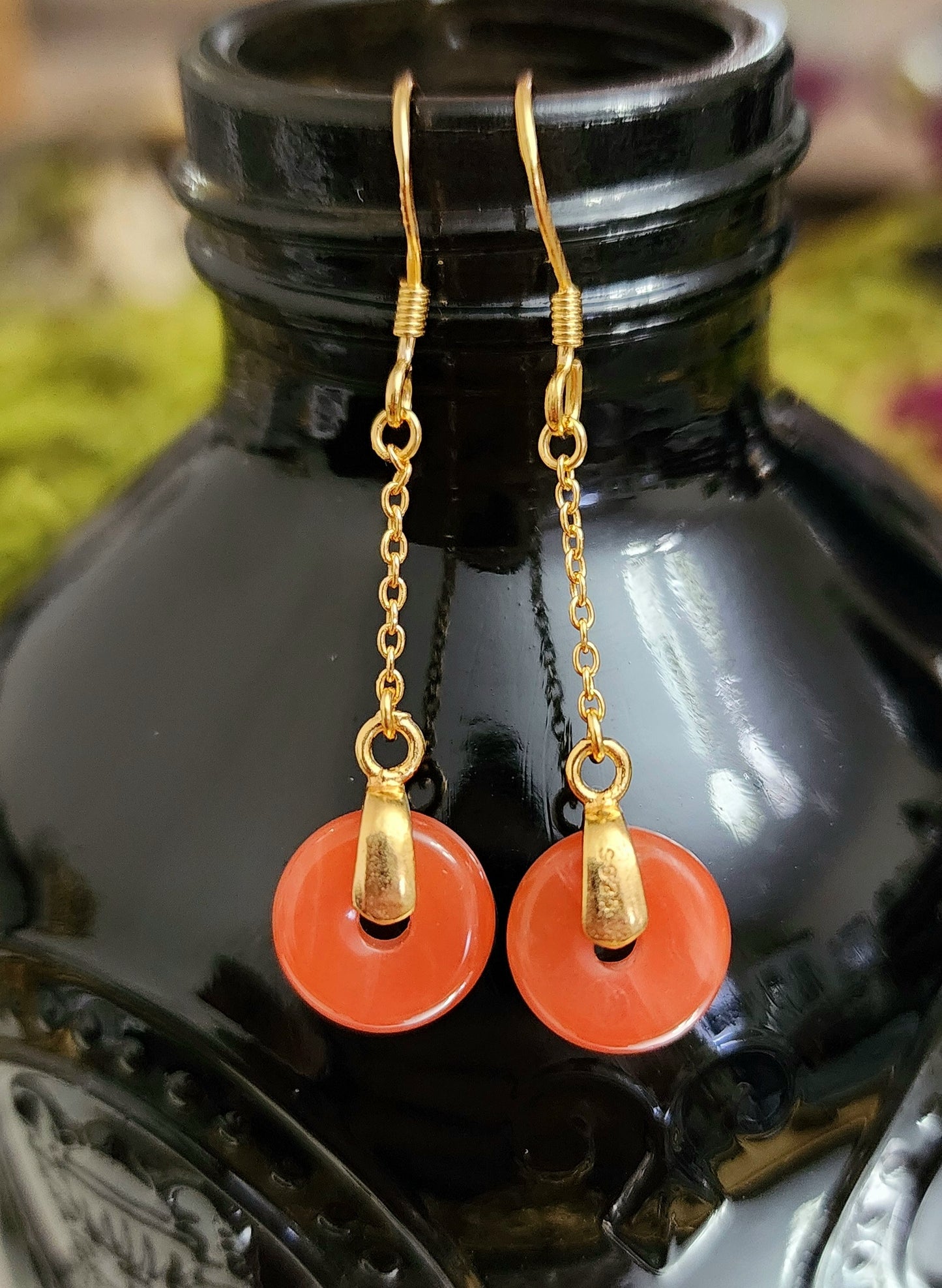 Nanhong Agate Donut Earrings