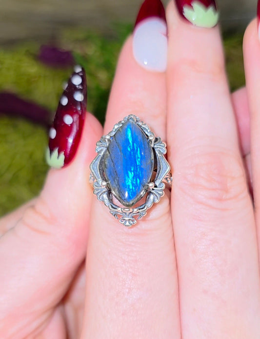 Deep Blue Flash Labradorite Ring