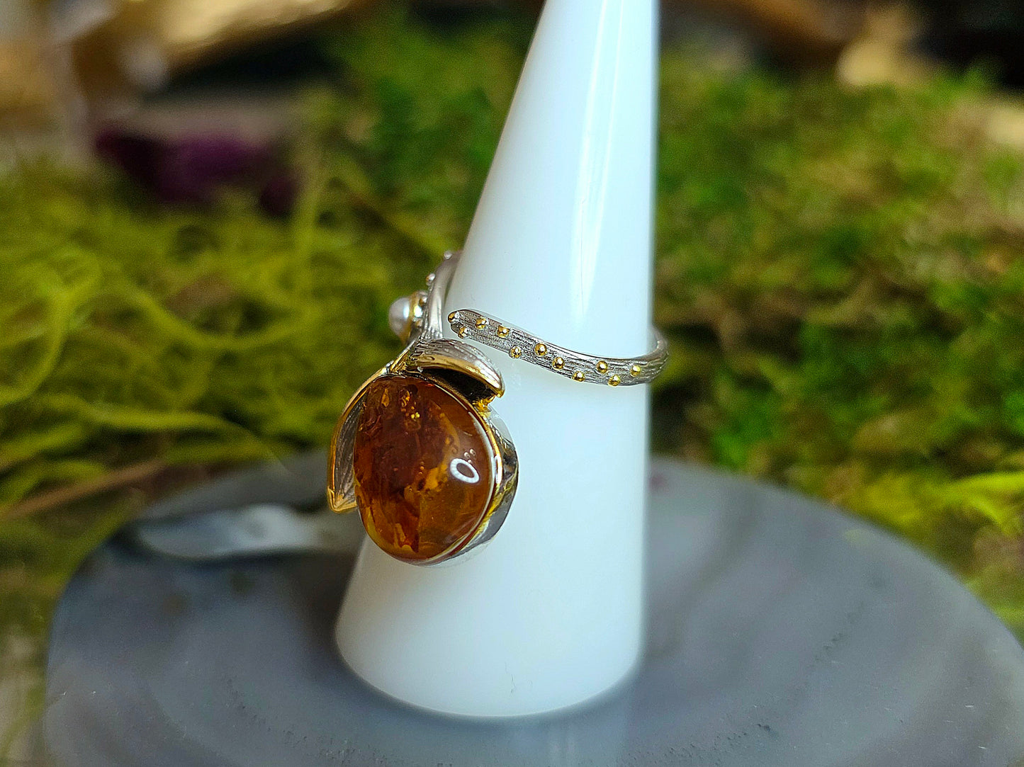 Flower Amber Wrap Ring