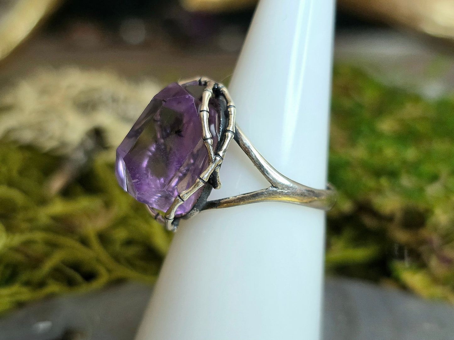 Hollandite in Amethyst Ring B