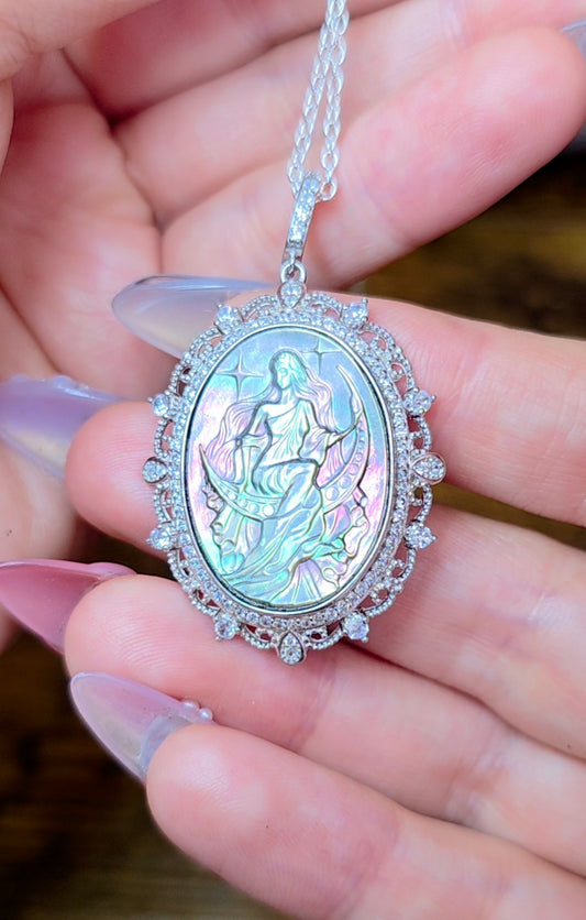 Black Shell Moon Goddess Pendant