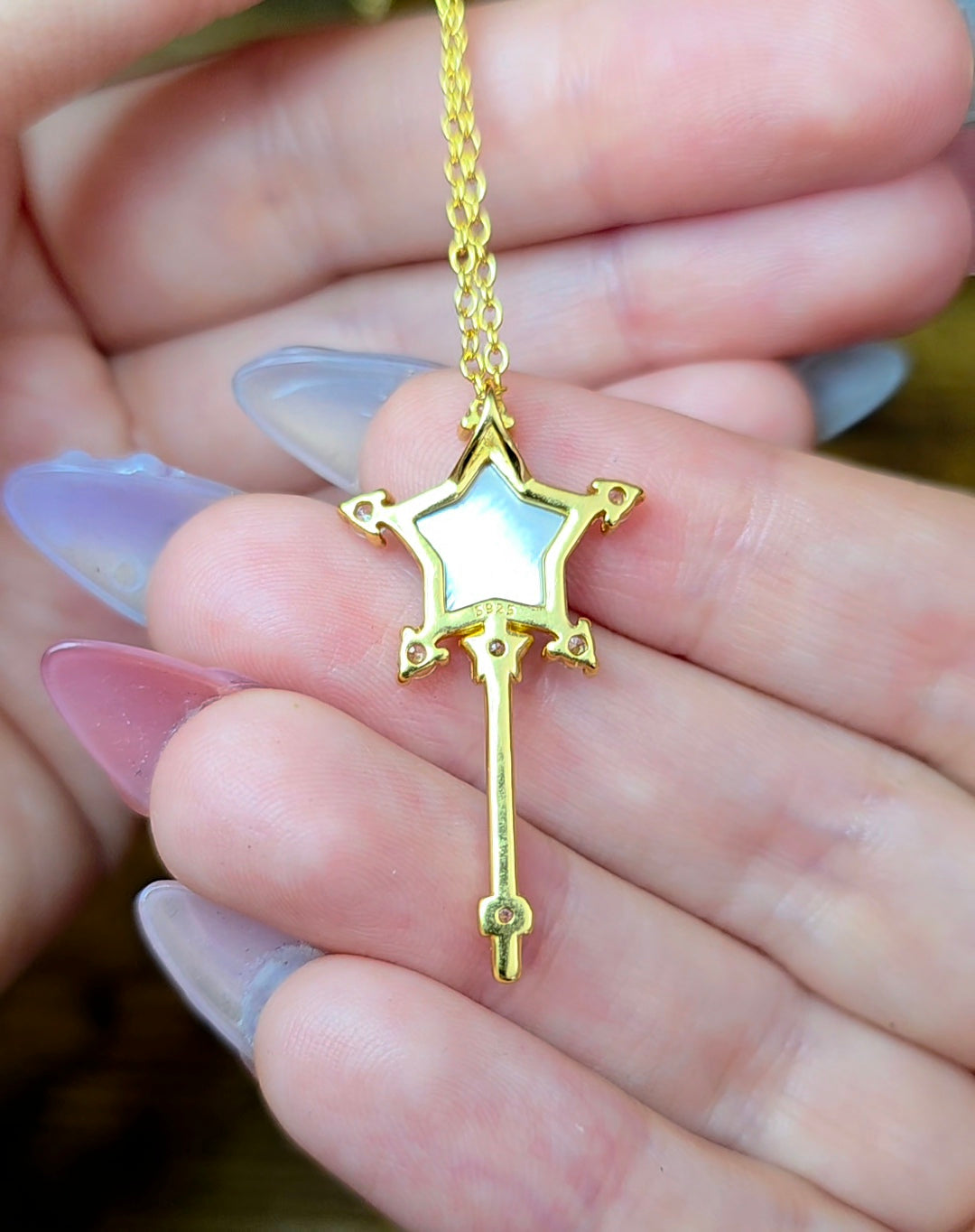 Black Shell Star Wand Pendant