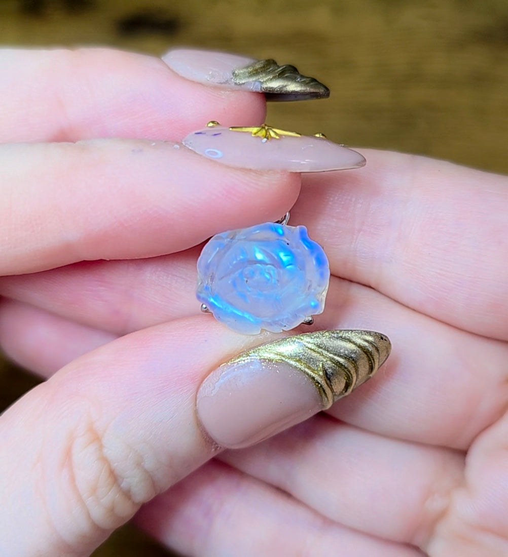 Rainbow Moonstone Flower Pendant C