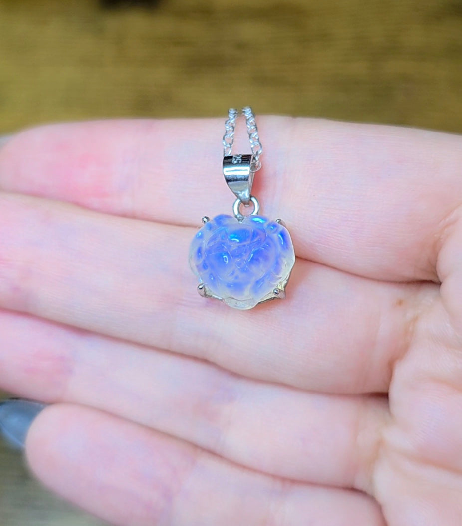 Rainbow Moonstone Flower Pendant F