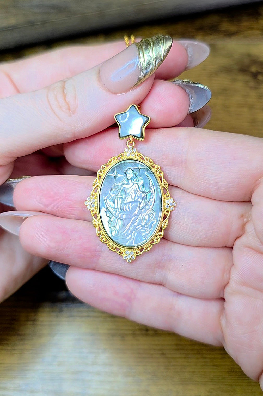 Black Shell Celestial Goddess Pendant