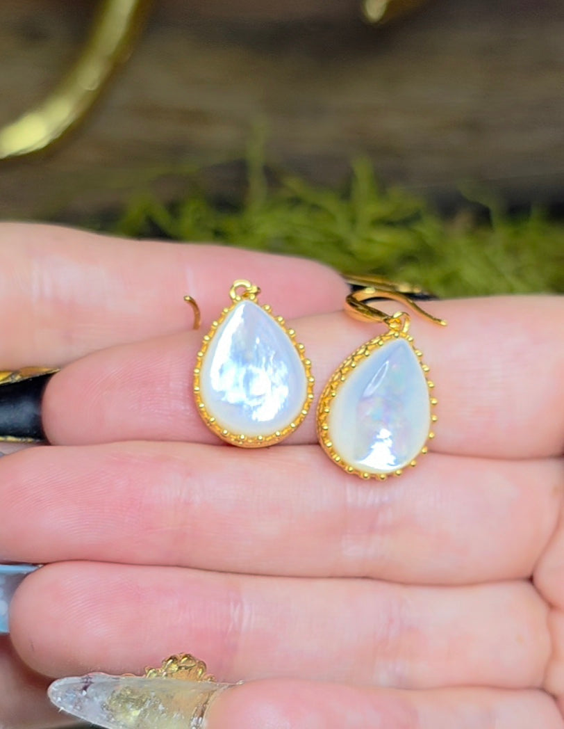 White Shell Teardrop Earrings