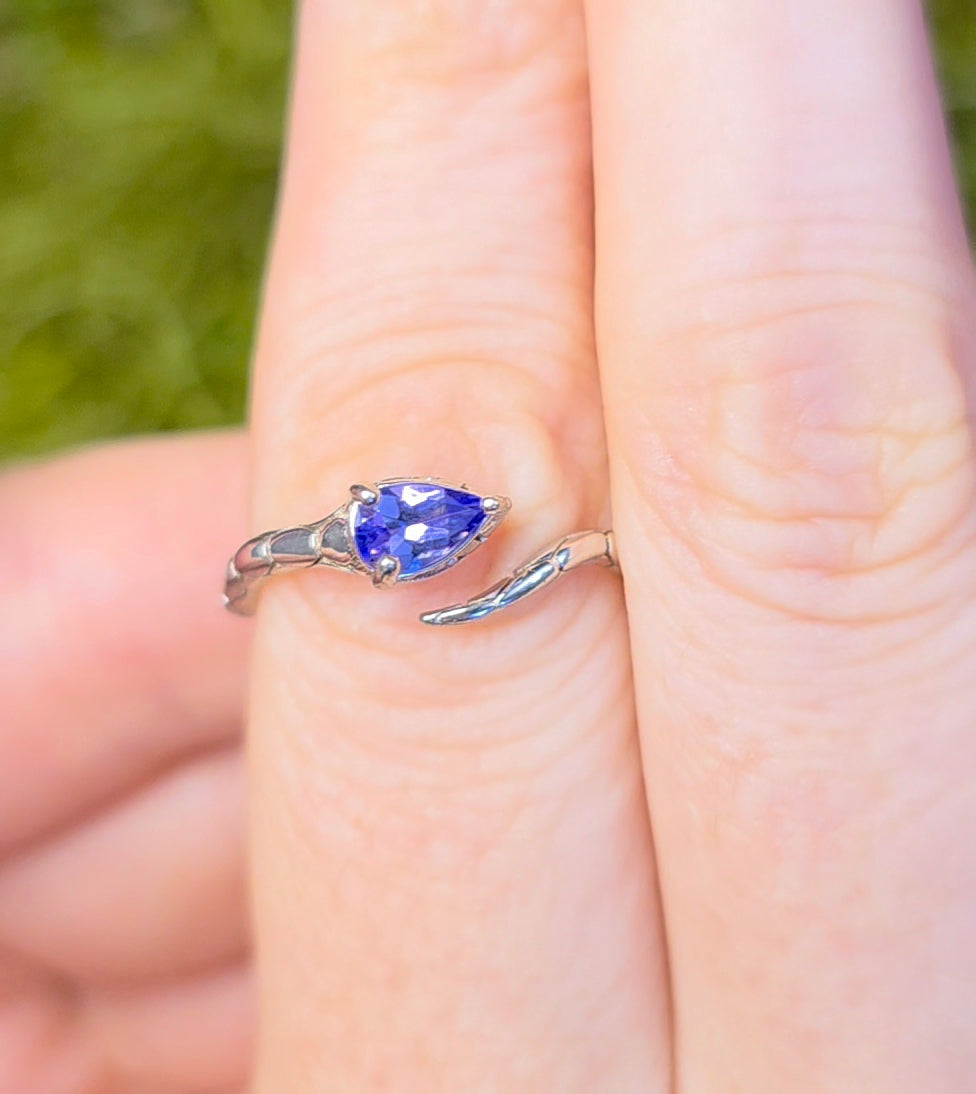 Tanzanite Snake Ring B