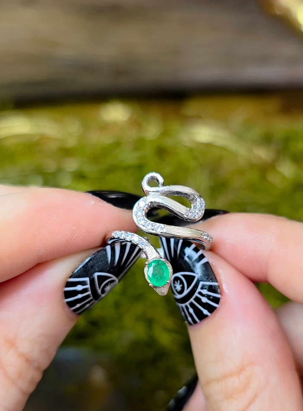 Emerald Snake Ring B
