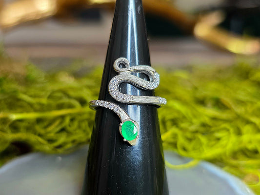 Emerald Snake Ring B
