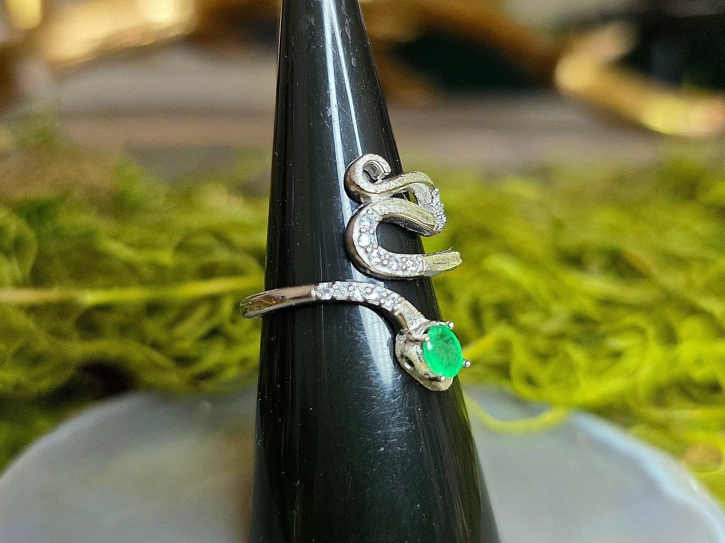 Emerald Snake Ring B