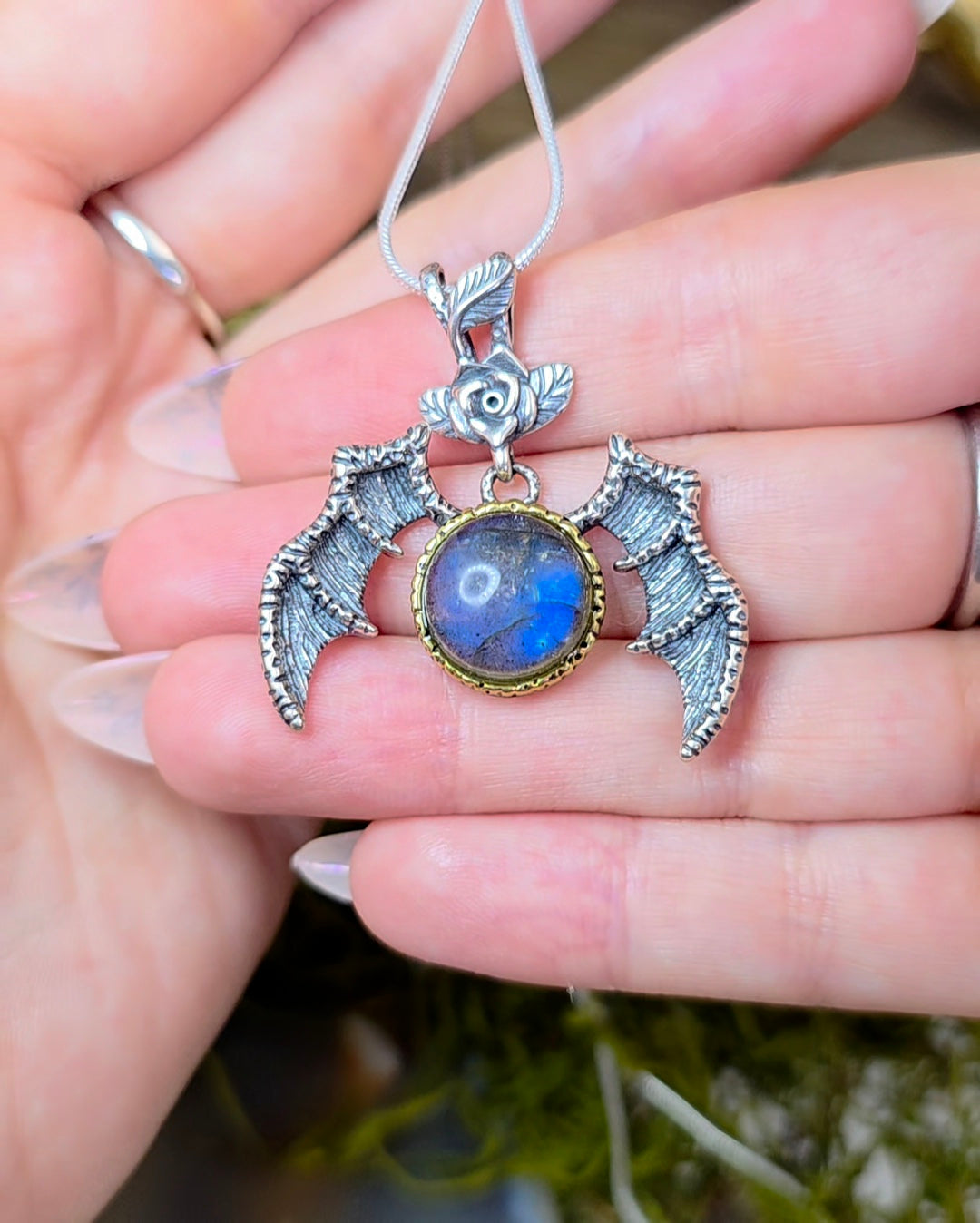 Blue Flash Labradorite  Succubus Pendant