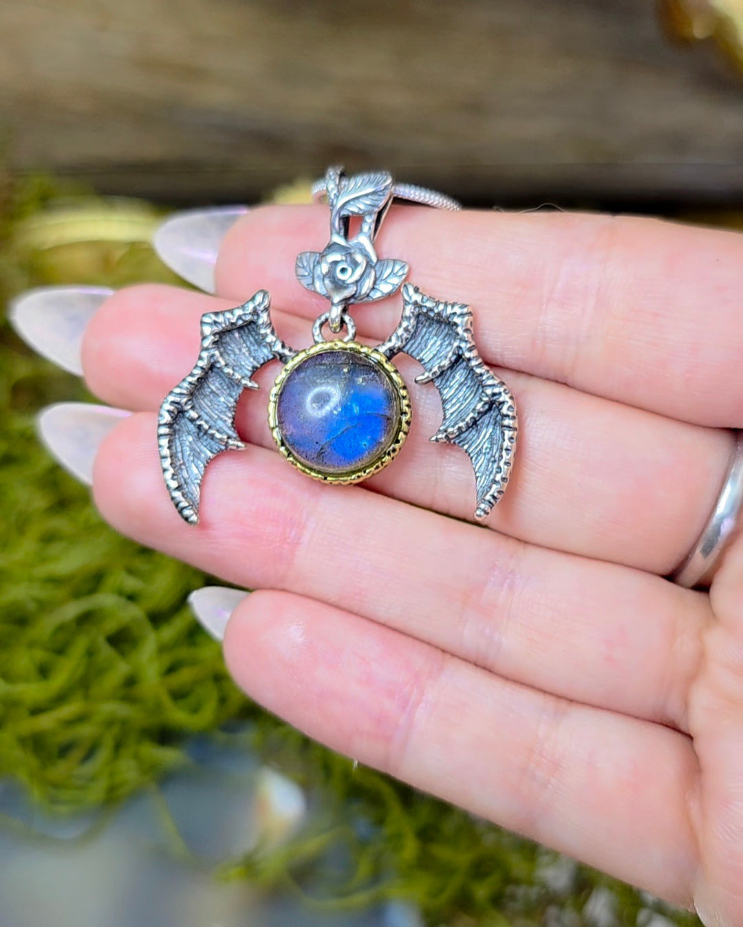 Blue Flash Labradorite  Succubus Pendant