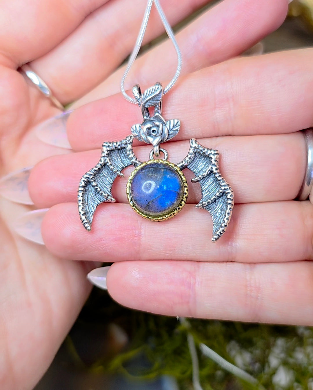 Blue Flash Labradorite  Succubus Pendant