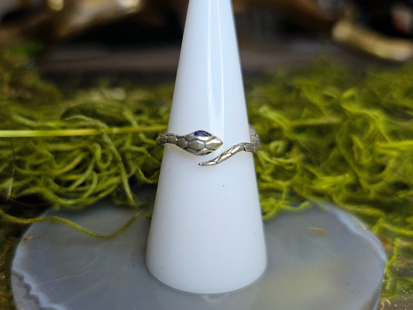 Sapphire-Eyed Snake Ring