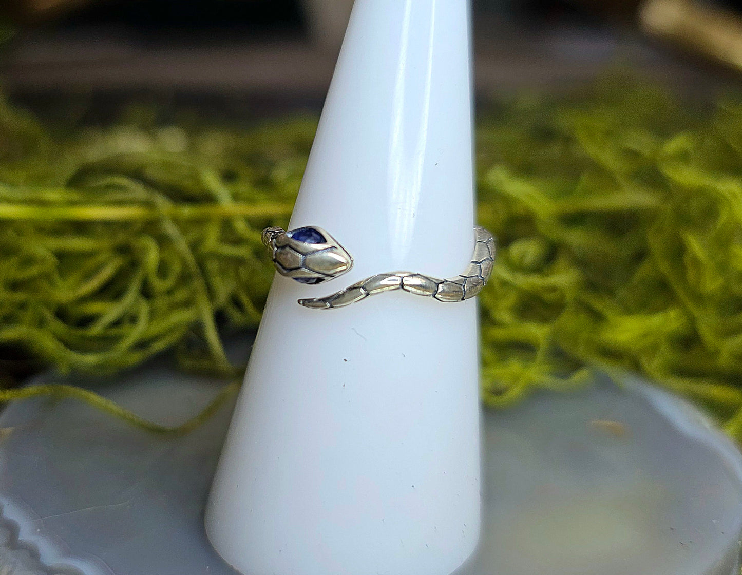 Sapphire-Eyed Snake Ring