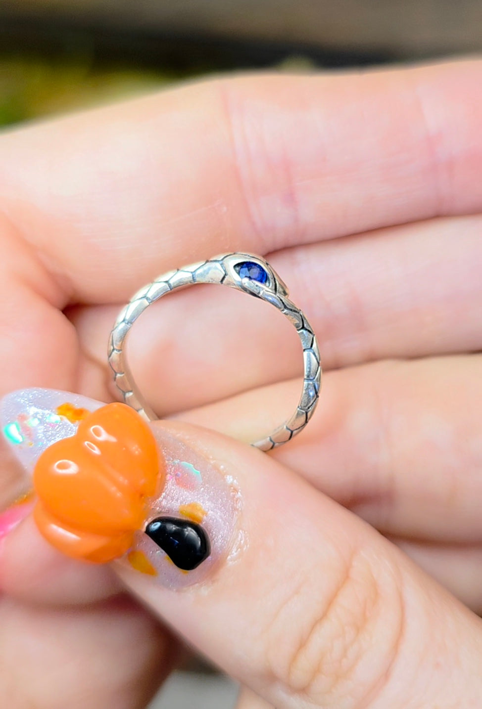 Sapphire-Eyed Snake Ring