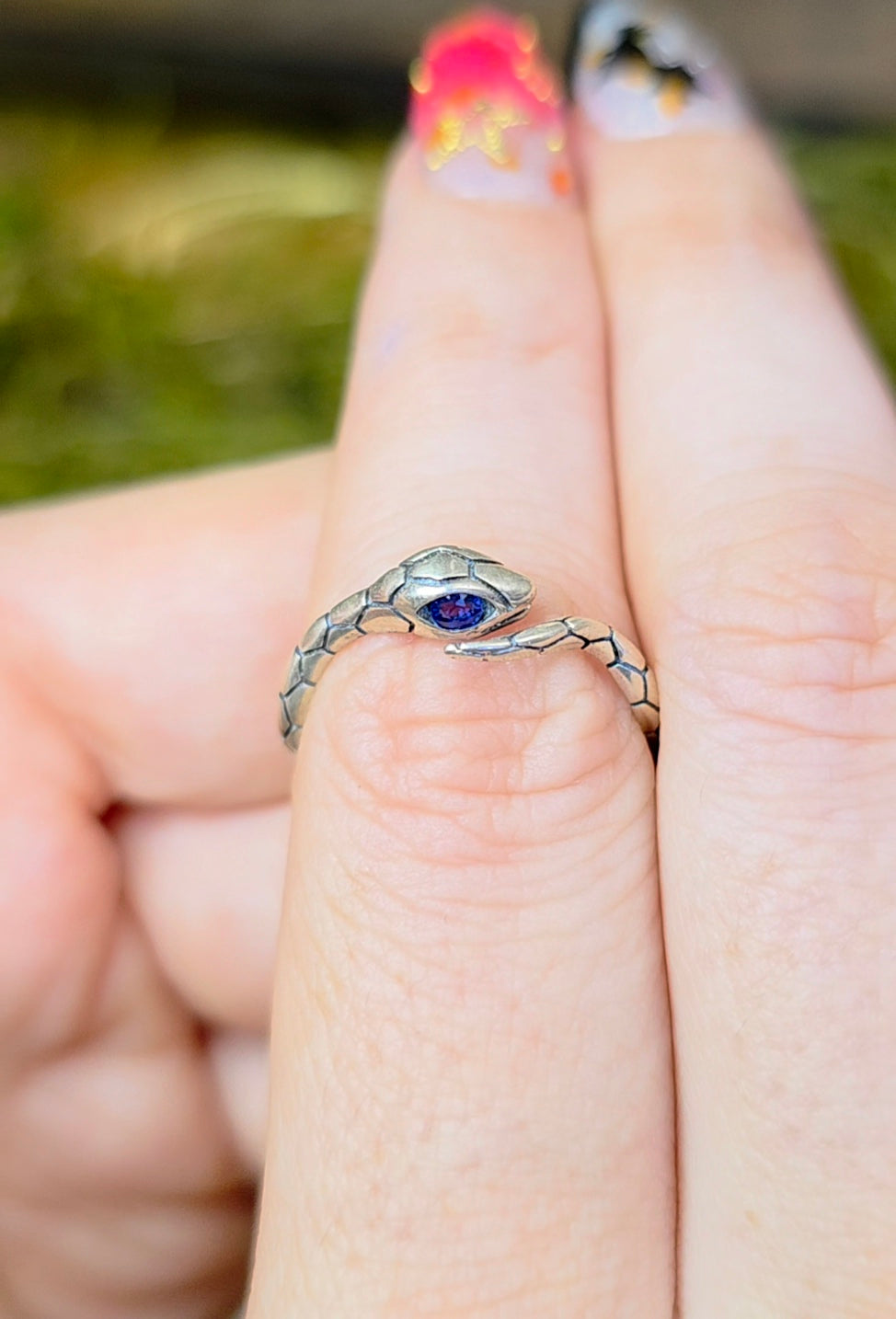 Sapphire-Eyed Snake Ring