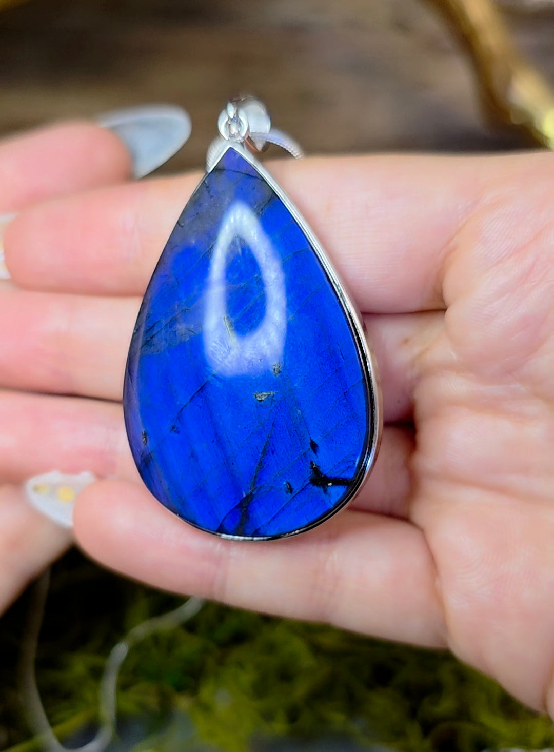 Blue Flash Labradorite Pendant B